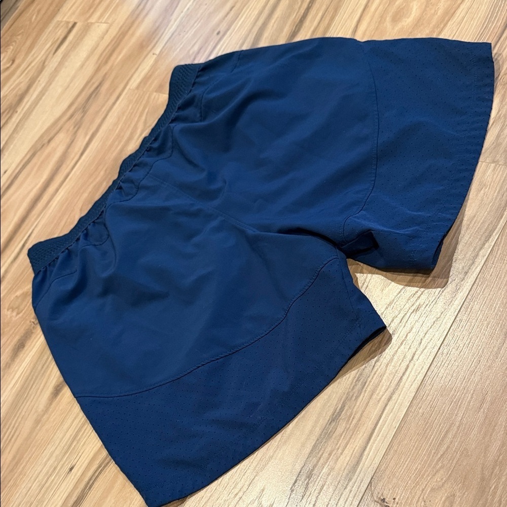 ZYIA Men's Deep Blue Athletic Shorts Medium Zippered pockets - Picture 5 of 5
